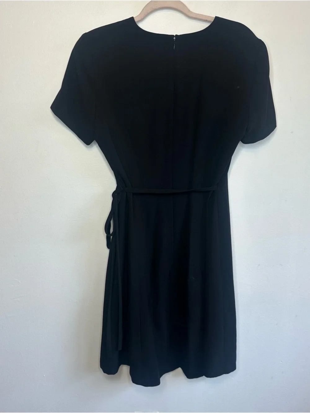 Liz Claiborne Women’s Black Fit And Flare Short Sleeve Tie Waist Dress Size 10